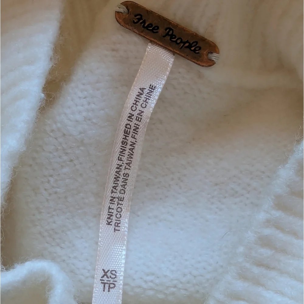 Free People Afterglow Mock Neck Sweater Tunic Oversized Slouchy XS Runs Big!